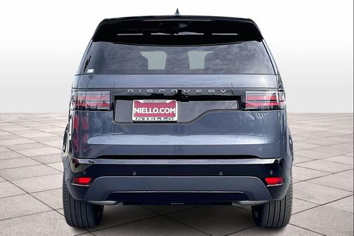 2026 Land Rover Discovery Dynamic SE