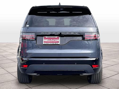 2026 Land Rover Discovery Dynamic SE