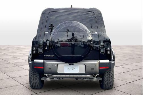 2026 Land Rover Defender P300 S