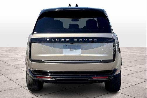 2025 Land Rover Range Rover P400 SE
