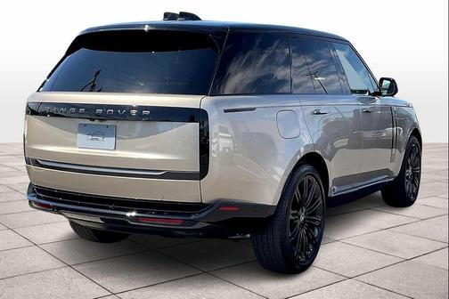 2025 Land Rover Range Rover P400 SE
