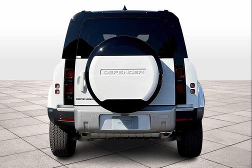 2025 Land Rover Defender 110 P400 S