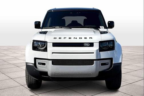 2025 Land Rover Defender 110 P400 S