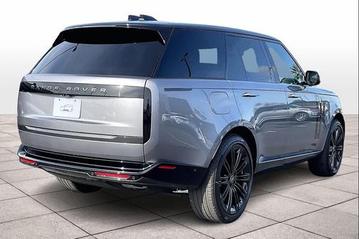 2025 Land Rover Range Rover P400 SE