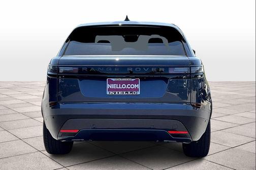 2026 Land Rover Range Rover Velar P400 Dynamic SE