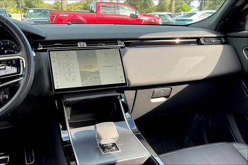 2025 Land Rover Range Rover Velar P250 SE R-Dynamic