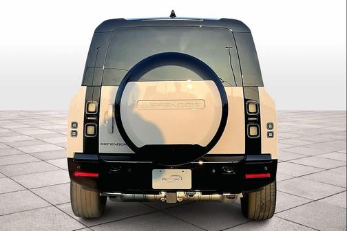 2026 Land Rover Defender P400 X-Dynamic SE