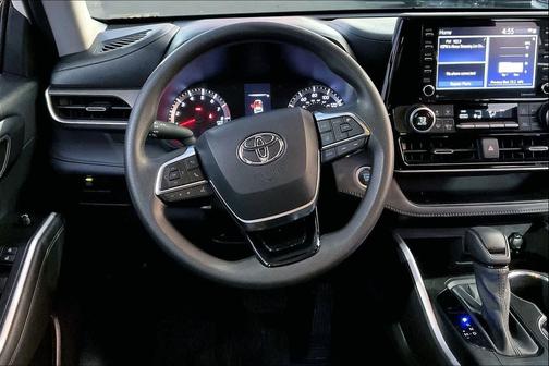 2021 Toyota Highlander L