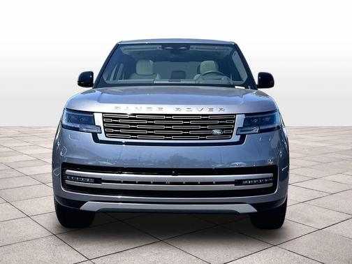 GREY 2026 Land Rover Range Rover P400 SE