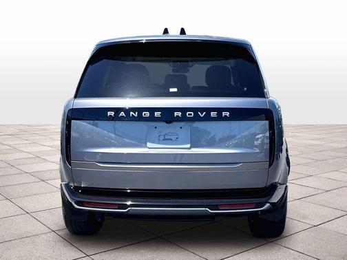 GREY 2026 Land Rover Range Rover P400 SE