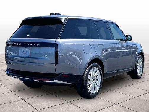 GREY 2026 Land Rover Range Rover P400 SE