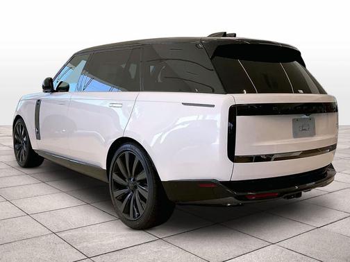 WHITE 2026 Land Rover Range Rover P615 SV
