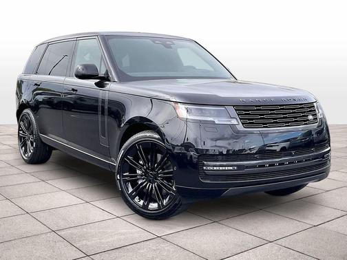 BLACK 2026 Land Rover Range Rover P400 SE 7 Seat