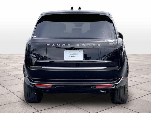 BLACK 2026 Land Rover Range Rover P400 SE 7 Seat