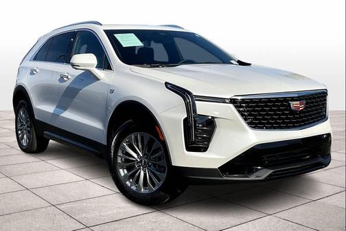 2025 Cadillac XT4 Premium Luxury