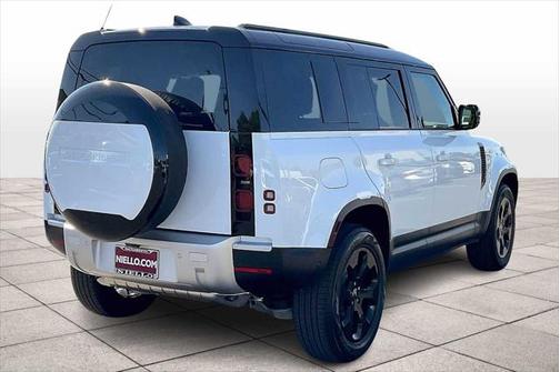 2025 Land Rover Defender 110 P300