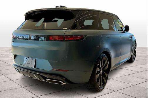 2025 Land Rover Range Rover Sport SE