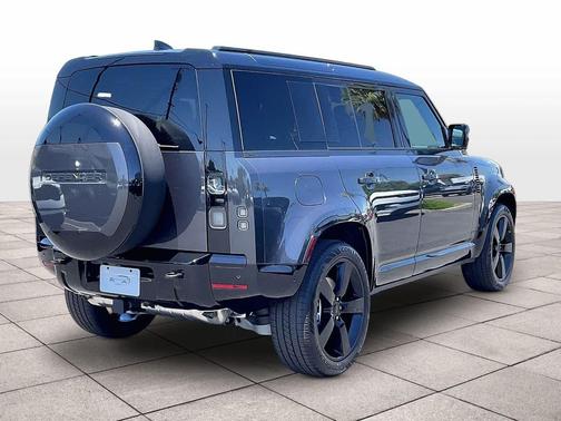 GREY 2026 Land Rover Defender P400 X-Dynamic SE