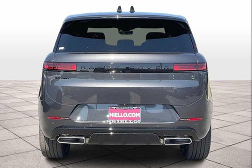 2025 Land Rover Range Rover Sport SE