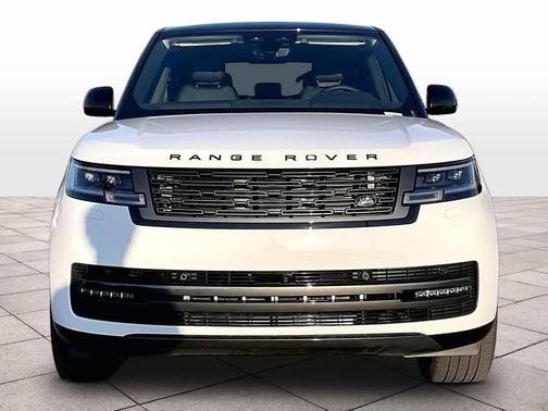 2026 Land Rover Range Rover P530 SE