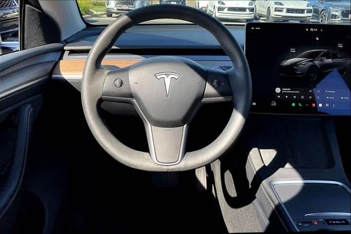 2024 Tesla Model Y Long Range Dual Motor All-Wheel Drive