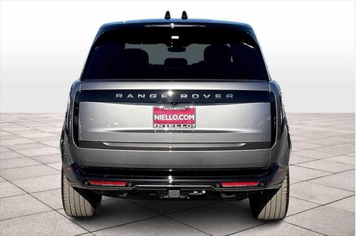 2025 Land Rover Range Rover P530 SE