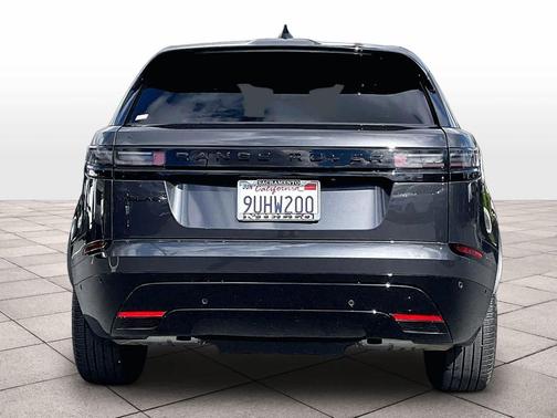 Carpathian Grey Premium Metallic 2026 Land Rover Range Rover Velar P250 SE R-Dynamic