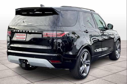 2025 Land Rover Discovery P360 Metropolitan Edition