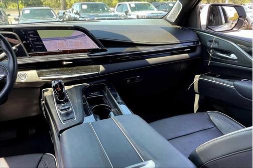 2022 Cadillac Escalade ESV Sport