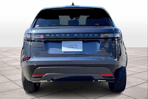 2026 Land Rover Range Rover Velar P250 SE R-Dynamic