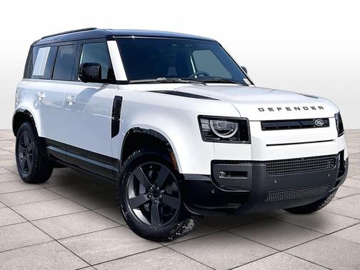 Fuji White 2026 Land Rover Defender P400 X-Dynamic SE