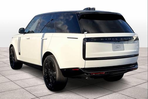 2025 Land Rover Range Rover P530 SE