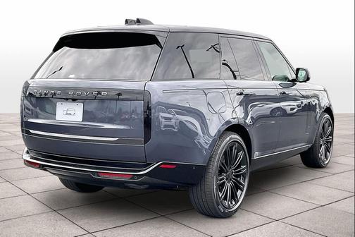 2026 Land Rover Range Rover P400 SE