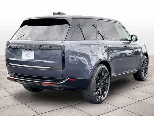 2026 Land Rover Range Rover P400 SE