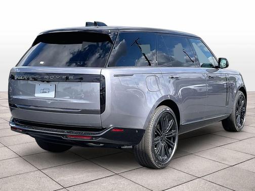 BLACK 2026 Land Rover Range Rover P400 SE 7 Seat