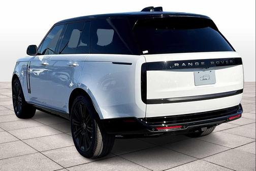 2025 Land Rover Range Rover P400 SE