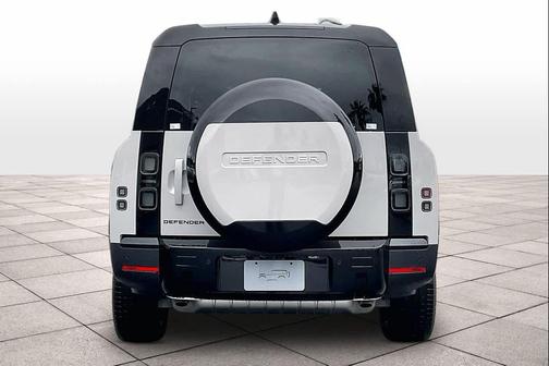 2026 Land Rover Defender P300 S