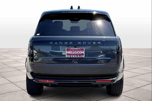 2025 Land Rover Range Rover P400 SE