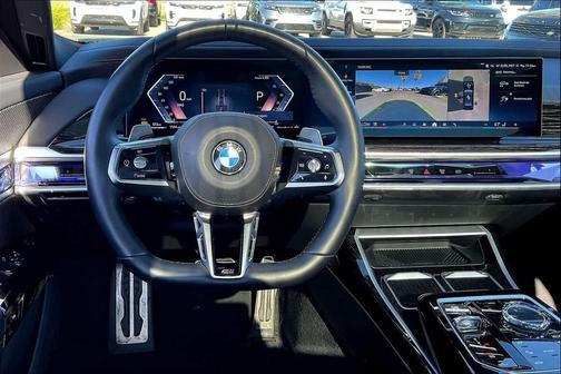2023 BMW 740 i