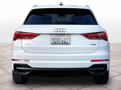 2022 Audi Q3 45 S line Premium