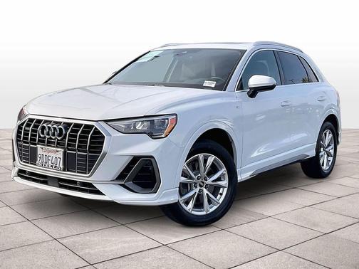 2022 Audi Q3 45 S line Premium