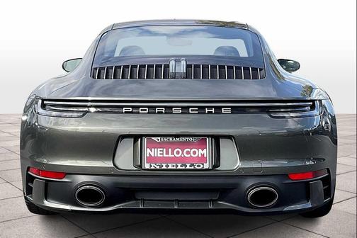 2024 Porsche 911 Carrera 4S