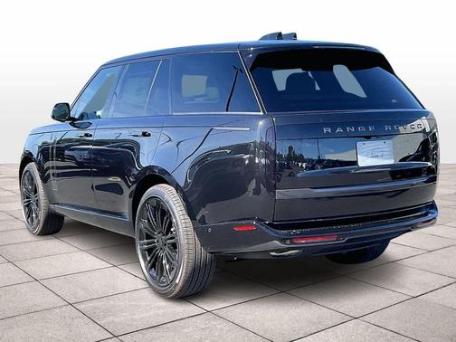 BLACK 2026 Land Rover Range Rover P400 SE