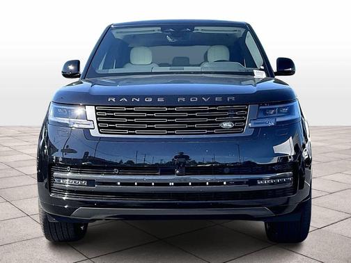 BLACK 2026 Land Rover Range Rover P400 SE