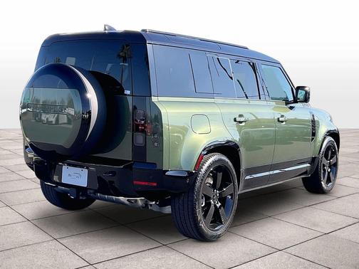 2026 Land Rover Defender P400 X-Dynamic SE