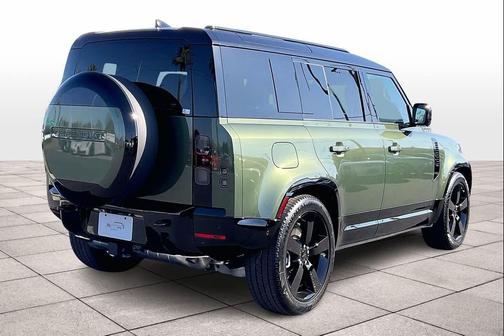 2026 Land Rover Defender P400 X-Dynamic SE