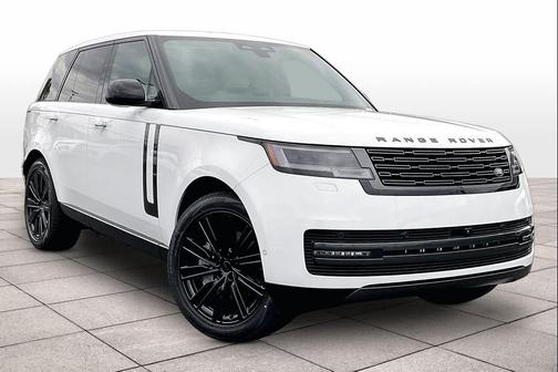 2026 Land Rover Range Rover P550e SE
