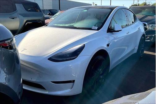 2022 Tesla Model Y Performance Dual Motor All-Wheel Drive