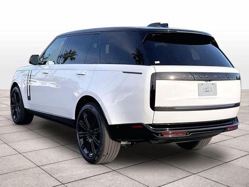 2026 Land Rover Range Rover P400 SE 7 Seat