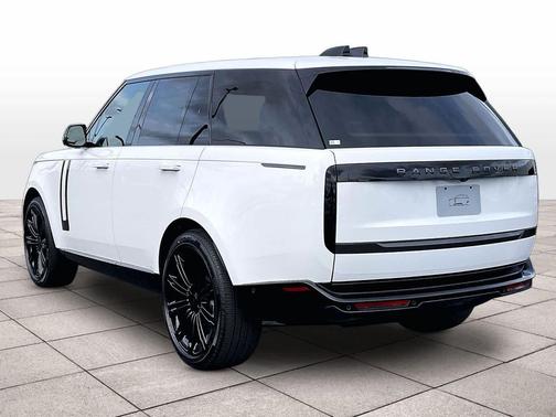 2026 Land Rover Range Rover P400 SE